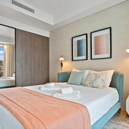 Santos Luxury And Gym V